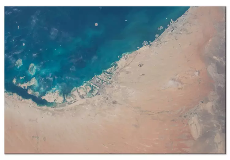 Satellitbild av Dubai - foto med öken och arabisk stad