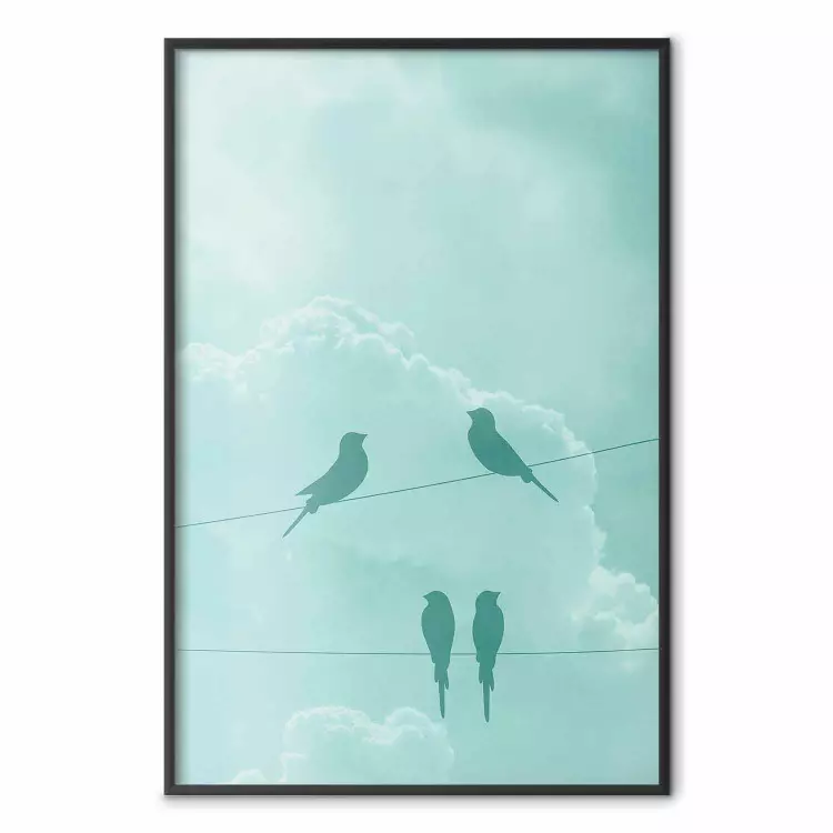 Akvamarin himmel - abstrakta fåglar mot ljusblå himmel och moln