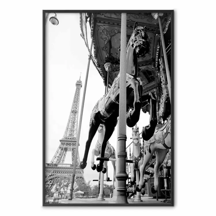 En åktur på karusell - vy över Paris med karusell och Eiffeltornet