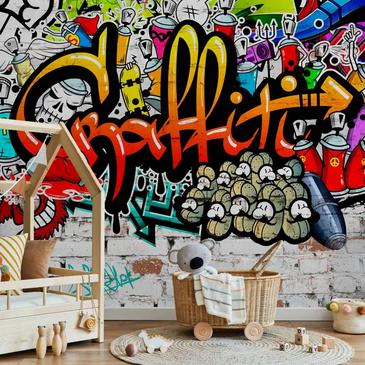 Färgglad graffiti på tegelvägg i ljusa nyanser