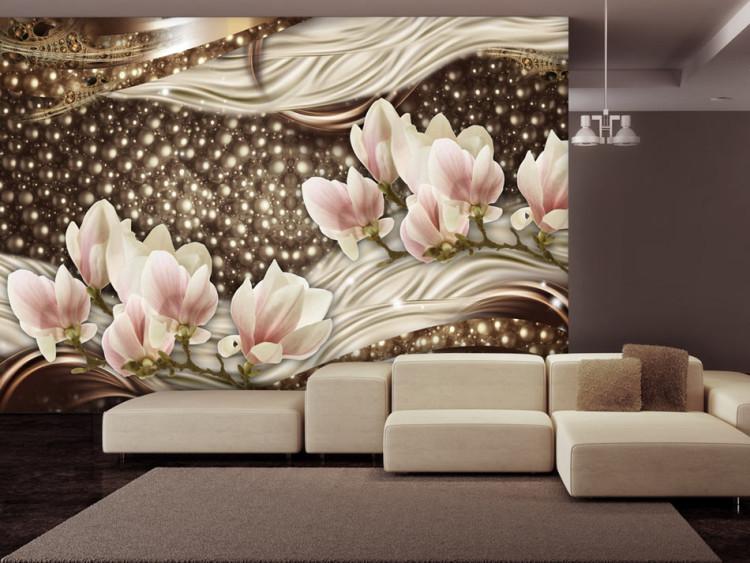 Fototapet Guldglitter - pärlor och magnoliablommor på subtilt mönstrad bakgrund