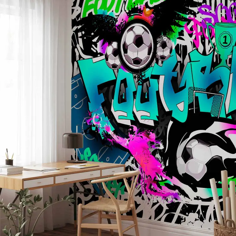 Sportgraffiti - med boll och plan i street art-stil på svartvit bakgrund