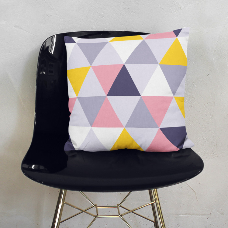 Mikrofiberkudda Colourful mosaic - a geometric composition of triangles cushions 146840 additionalImage 3