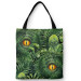 Shoppingväska Wild eye in the midst of greenery - floral motif with fern leaves 147612