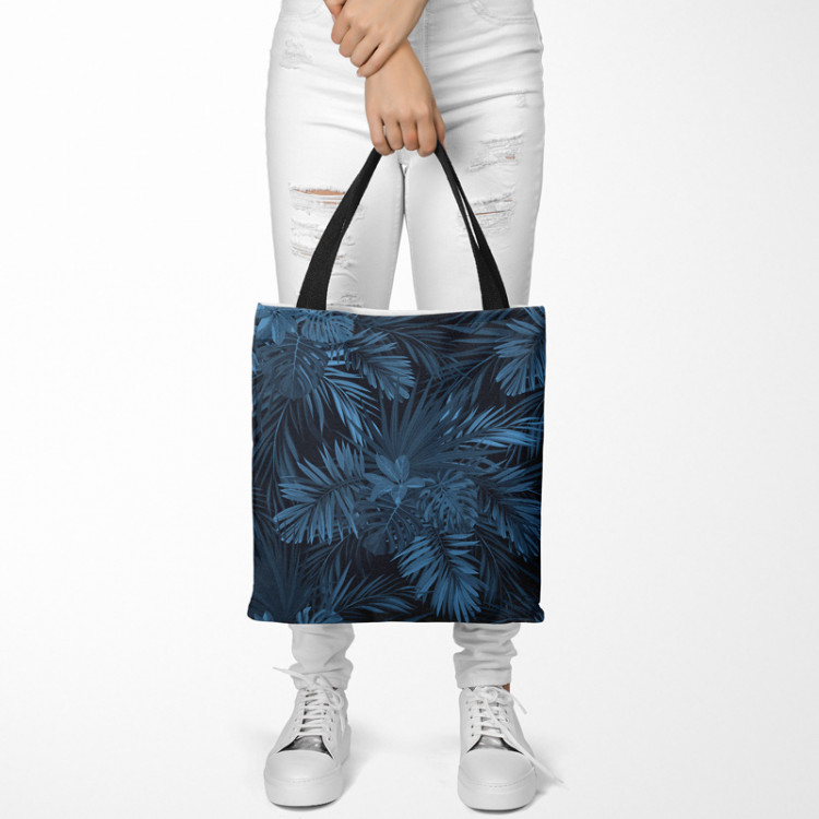 Shoppingväska Leaves in a moonlight - floral theme in the shades of blue 147574 additionalImage 2