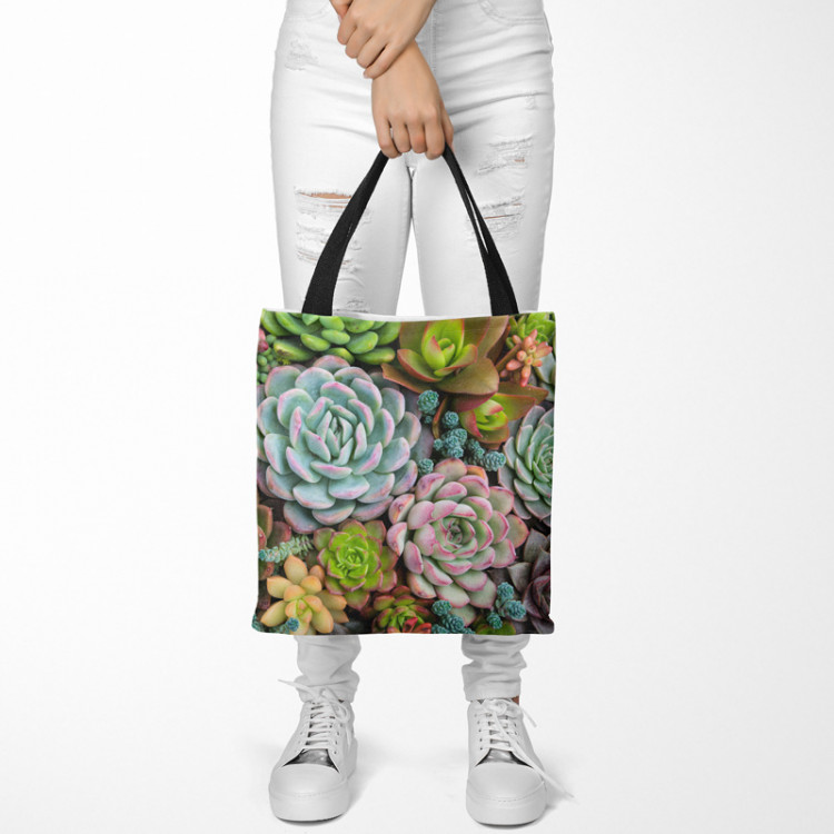 Shoppingväska A world of the succulents - a floral composition with rich detailing 147425 additionalImage 2