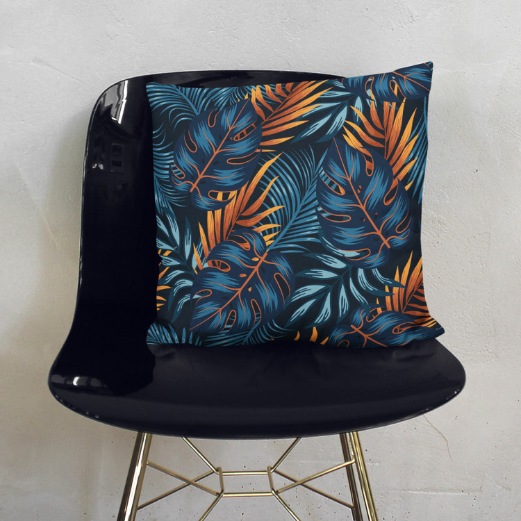 Mikrofiberkudda Mysterious bushes - blue and orange leaf motif cushions 146939 additionalImage 5
